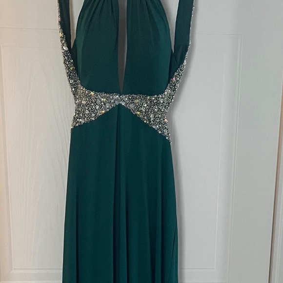 Evening gown - Picture 4 of 5